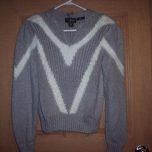 Vintage Soft Gray and White Acrylic and Angora Ladies' Sweater - Size L
